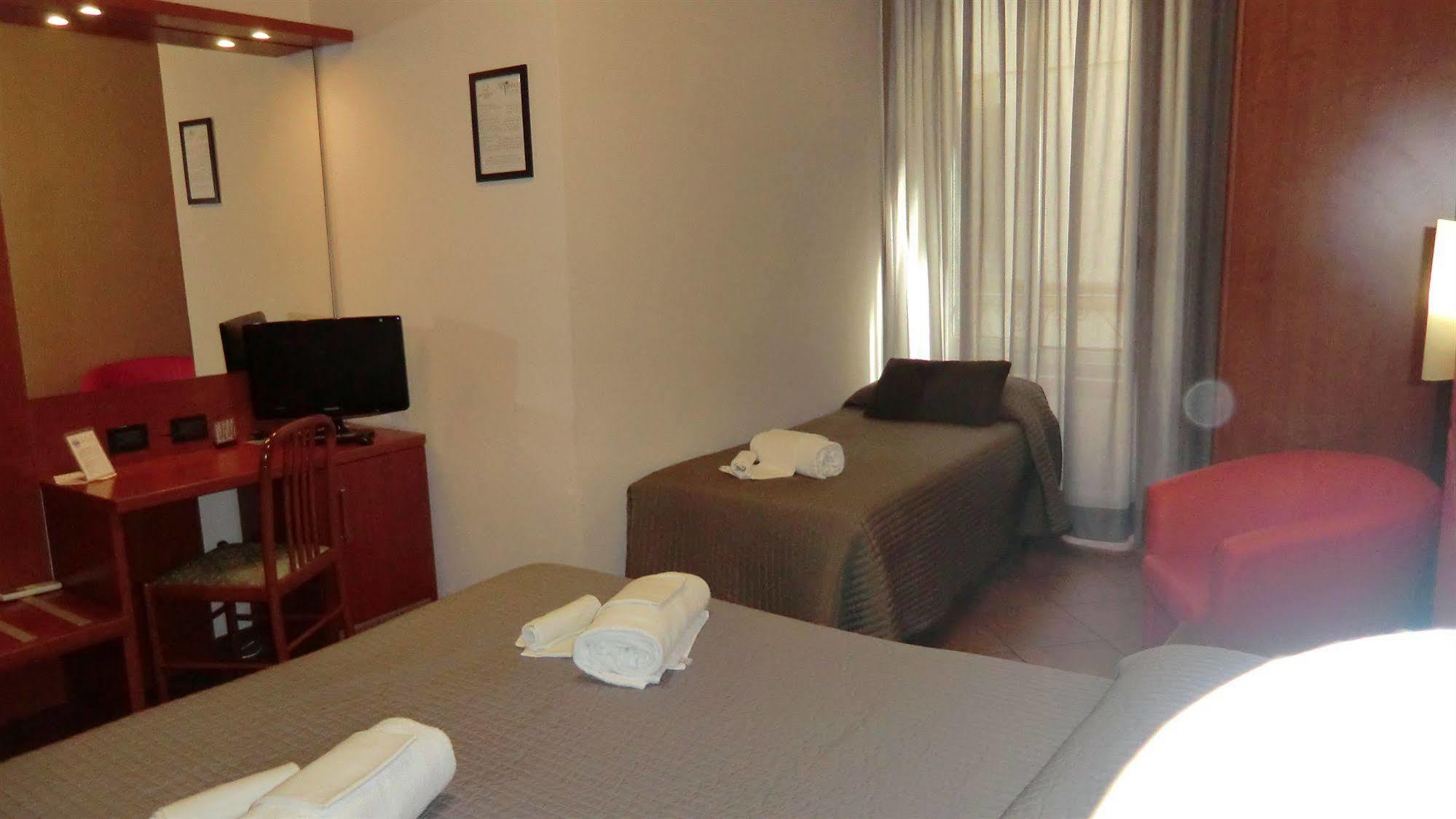 Colosseo Relais Rome Bagian luar foto